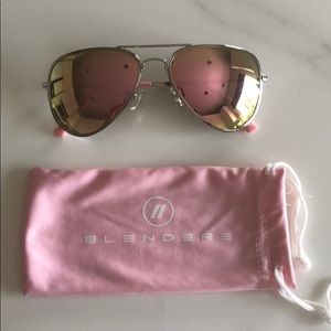 Blenders Sunglasses 🕶